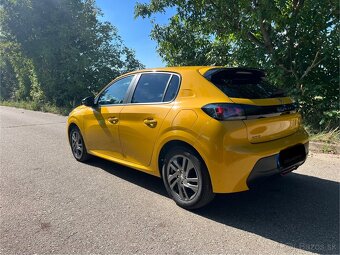 Peugeot 208 1.2 benzín - 6