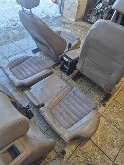 Predám interiér pre Volkswagen Passat b6 3c variant - 6