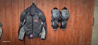 Motorka Yamaha YZF 250 - 6