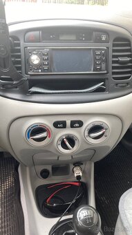 Hyundai accent 1.5 CRdi - 6