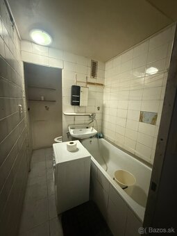 410€ / mesiac - 1 izbovy Hospodarska 94 - 6