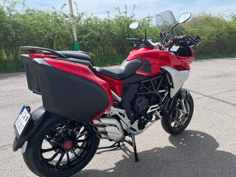 MV Agusta Turismo Veloce 800 - 6
