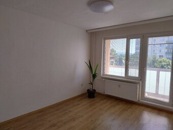 Veľký 3-izbový byt, 88 m2, Dubnica nad Váhom - 6