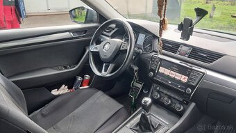 Skoda Superb 2.0tdi 110kw sedan - 6
