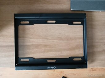 LCD TV s vysoko lesklým povrchom (LG) - 6