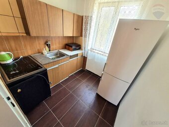 Super cenaVeľká chata v rekreačnej oblasti Valkov, na pre - 6