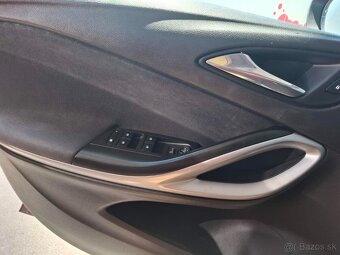 Opel Astra Sports Tourer - 6