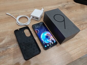 Asus zenfone 9 - 6