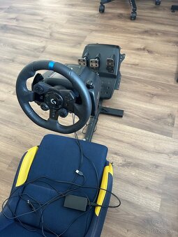 Logitech G923 - závodný volant a pedále pre PlayStation a PC - 6