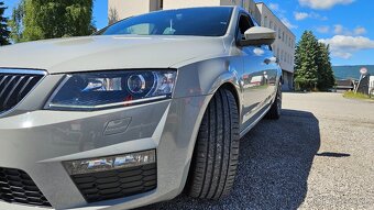 Škoda Octavia 2.0 TSI RS DSG - 6