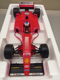 F1 FERRARI F300 1998 MICHAEL SCHUMACHER MINICHAMPS 1:18 - 6
