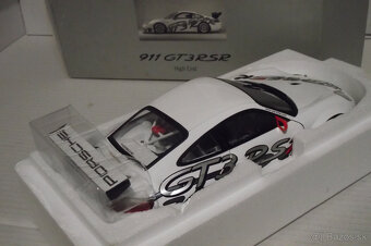 1:18 Porsche 911 GT3 - 6