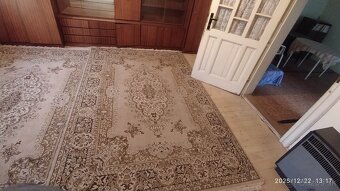 KOBERCE - LACNO PREDÁM --------- 2 ks za 40 € ( rozmer 1 ks - 6