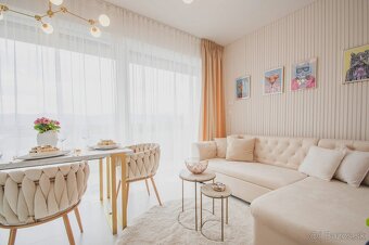 PRENÁJOM KRÁSNEHO APARTMÁNU V SAMOM SRDCI BOJNÍC - 6
