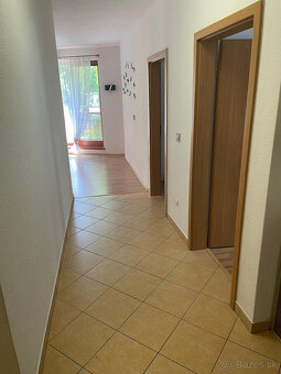 Na prenájom priestranný 3-izbový byt v centre Popradu - 6