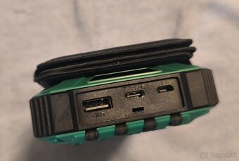 Predám výkonný solárny Power bank Viking EP 16W - 6