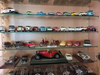 Zbierka modelov áut - 6