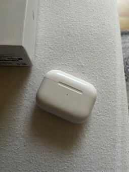 AirPods - 6