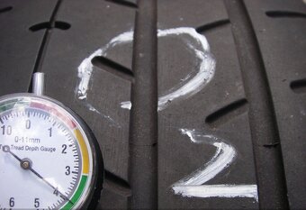 YOKOHAMA Advan A052 225/40R18 - 6