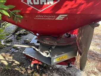 Kuhn Axera MW - 6