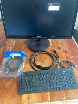 Philips Monitor + príslušenstvo - 6