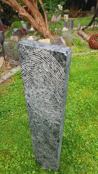 Abstraktne soliterne kamene - 6