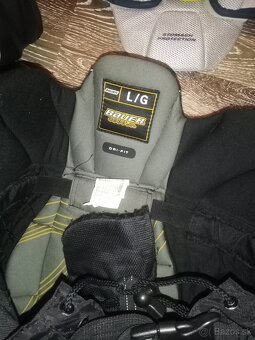 Hokejova vystroj - 6