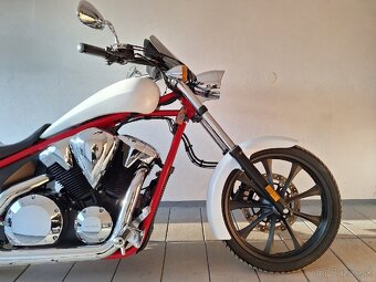 Honda Fury VT 1300 CX - 6