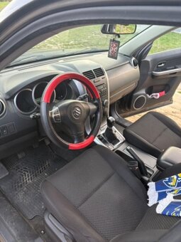 Suzuki Grand Vitara 2008 2.4L - 6