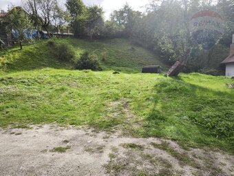 Na predaj stavebný pozemok 741 m² v Mýte pod Ďumbierom – v t - 6