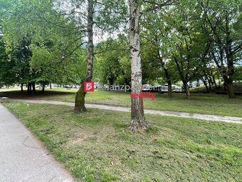 Moderná rekonštrukcia kúpeľne, kuchyne - 2izb na SIII. - s v - 6