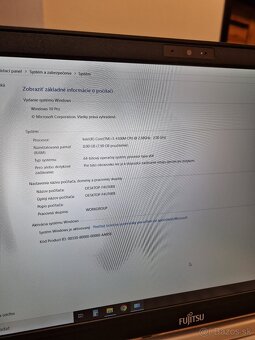 Fujitsu Lifebook E754 notebook i3, 8GB ram, 256GB SSD - 6