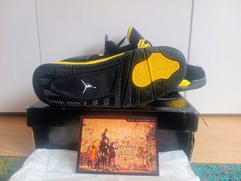 Jordan 4 yellow Thunder - 6