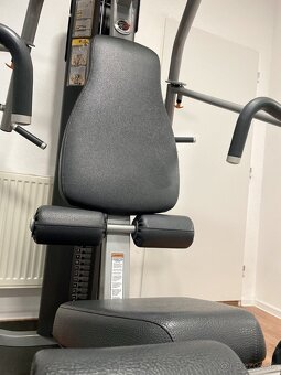 Lifefitness 2 stroje posilka - 6