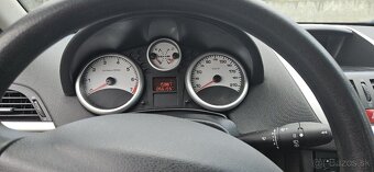 Peugeot 207 - 6