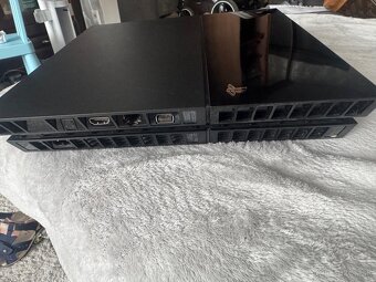 Ps4 500Gb software 1.52 s ovladacom - 6