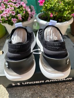 Bezecke tenisky Under Armour - 6