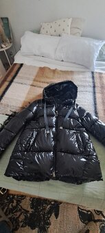 Talianska páperová bunda čierny lak - 6
