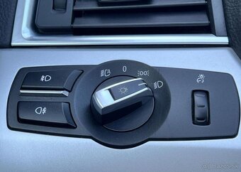 BMW Řada 5 GT 530D AUTOMAT NAVI KAMERA nafta automat 180 kw - 6