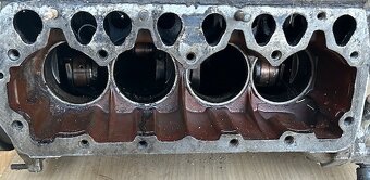 Predám originál blok motora na škoda 100 r.v.13.5.1976, iné - 6