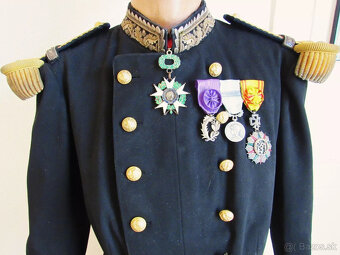LOT UNIFORME BICORNE GRANDE TENUE Mle 1872 ÚRADNÍK GENERÁL B - 6