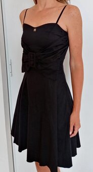 Malé čierne spoločenské šaty S - 6