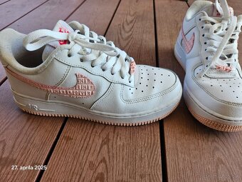 Nike airforce 1 valentines Day 38.5 - 6