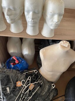 Vybavenie predajne , pulty, vešiaky, busty - 6