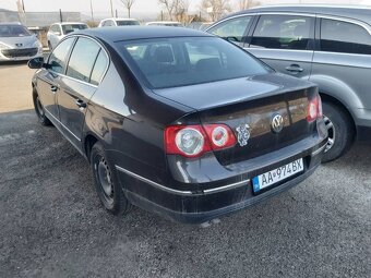 Volkswagen Passat 2.0 TDI Comfortline - 6
