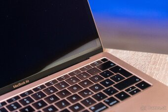 Apple MacBook Air 13" A1932 (EMC 3184) Mid 2019 - 6