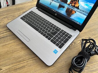 HP/Notebook/4GB RAM DDR4/500GB SSHD/Intel HD 2GB Grafika - 6