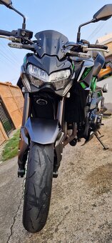 Kawasaki Z900 - 6