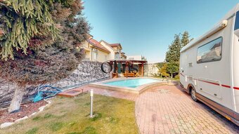NA PREDAJ RODINNÝ DOM S 3-BYTOVÝMI JEDNOTKAMI_BRATISLAVA-VRA - 6