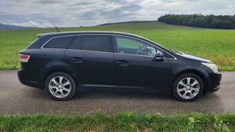 2011 Avensis facelift 2.2d 110kw platná stk ek,plne pojazdné - 6
